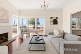 https://images.listonce.com.au/custom/160x/listings/1-victoria-street-williamstown-vic-3016/936/01859936_img_11.jpg?UiQXnopdLPA
