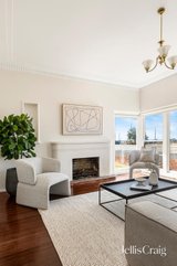 https://images.listonce.com.au/custom/160x/listings/1-victoria-street-williamstown-vic-3016/936/01859936_img_12.jpg?yNBPP_BCKEE