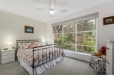 https://images.listonce.com.au/custom/160x/listings/1-view-hill-crescent-eltham-vic-3095/377/00903377_img_08.jpg?SWg0LZ5BVgo