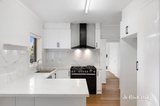 https://images.listonce.com.au/custom/160x/listings/1-view-hill-crescent-eltham-vic-3095/703/01739703_img_02.jpg?Qr6DRBmwy4k