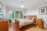 https://images.listonce.com.au/custom/160x/listings/1-violet-court-blackburn-south-vic-3130/674/01191674_img_06.jpg?_bgzSHYuQJU