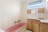 https://images.listonce.com.au/custom/160x/listings/1-virgillia-street-blackburn-north-vic-3130/110/01683110_img_09.jpg?35b0b3uEbgM