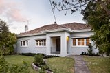 https://images.listonce.com.au/custom/160x/listings/1-wahroongaa-crescent-murrumbeena-vic-3163/085/01193085_img_01.jpg?8GBzzfuEYyk