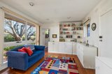 https://images.listonce.com.au/custom/160x/listings/1-wallace-road-burwood-vic-3125/694/01717694_img_06.jpg?TpJp3mHWGdw