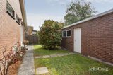 https://images.listonce.com.au/custom/160x/listings/1-weber-crescent-burwood-east-vic-3151/490/01773490_img_10.jpg?kRb1IxCvwWo