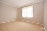 https://images.listonce.com.au/custom/160x/listings/1-wesley-court-ballarat-east-vic-3350/519/01576519_img_07.jpg?7EjuAjxo3Ok