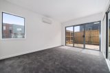 https://images.listonce.com.au/custom/160x/listings/1-wheelhouse-mews-safety-beach-vic-3936/028/01648028_img_04.jpg?mCdFXTGp8MM