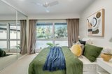 https://images.listonce.com.au/custom/160x/listings/1-whitefriars-way-donvale-vic-3111/212/01521212_img_13.jpg?MniptiTfzPE