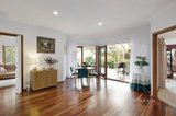 https://images.listonce.com.au/custom/160x/listings/1-wiaktun-crescent-mount-waverley-vic-3149/422/01070422_img_03.jpg?-zHIGT2x-0o