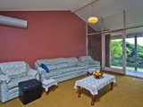 https://images.listonce.com.au/custom/160x/listings/1-willonga-street-strathmore-vic-3041/469/00847469_img_05.jpg?iLOh7fqghaw