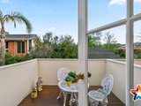 https://images.listonce.com.au/custom/160x/listings/1-wills-court-mooroolbark-vic-3138/348/01526348_img_16.jpg?rDkzSRFeOwk