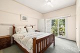 https://images.listonce.com.au/custom/160x/listings/1-wills-street-castlemaine-vic-3450/787/01990787_img_13.jpg?b21y2NRm3bw