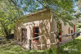 https://images.listonce.com.au/custom/160x/listings/1-wills-street-castlemaine-vic-3450/787/01990787_img_19.jpg?xpWuG7T4Phk