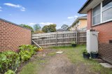 https://images.listonce.com.au/custom/160x/listings/1-yuruga-court-mooroolbark-vic-3138/367/01592367_img_10.jpg?TO2fHArg-zo