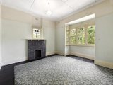 https://images.listonce.com.au/custom/160x/listings/1-zetland-road-mont-albert-vic-3127/334/01684334_img_05.jpg?0ClFAazCPA0