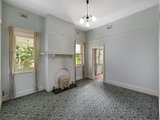 https://images.listonce.com.au/custom/160x/listings/1-zetland-road-mont-albert-vic-3127/334/01684334_img_07.jpg?VFwPiIDUCcA