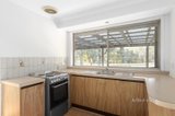 https://images.listonce.com.au/custom/160x/listings/10-20-mooney-road-yarrambat-vic-3091/865/01611865_img_03.jpg?qG4Iuz1GNy4