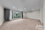 https://images.listonce.com.au/custom/160x/listings/10-abelia-street-forest-hill-vic-3131/624/01680624_img_15.jpg?IDTagIvBznE
