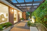 https://images.listonce.com.au/custom/160x/listings/10-adrian-street-glen-iris-vic-3146/474/00331474_img_09.jpg?isegoJ4obl0