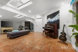 https://images.listonce.com.au/custom/160x/listings/10-albion-crescent-greensborough-vic-3088/113/01916113_img_07.jpg?VyGBHyxCoY0