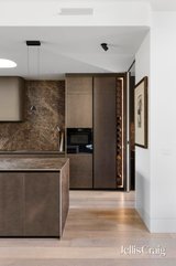 https://images.listonce.com.au/custom/160x/listings/10-alexander-street-brighton-east-vic-3187/007/01904007_img_06.jpg?8JkRfiQ1h3A