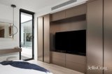https://images.listonce.com.au/custom/160x/listings/10-alexander-street-brighton-east-vic-3187/007/01904007_img_22.jpg?IYGQkRpqIeQ