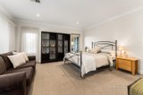 https://images.listonce.com.au/custom/160x/listings/10-alfred-street-south-newington-vic-3350/684/01594684_img_17.jpg?IqkJS1eEnus