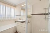 https://images.listonce.com.au/custom/160x/listings/10-aminga-court-croydon-vic-3136/287/01922287_img_08.jpg?bJQqM5qnxHg