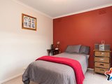 https://images.listonce.com.au/custom/160x/listings/10-aminga-court-croydon-vic-3136/826/01524826_img_08.jpg?iy6YRGbXiNM