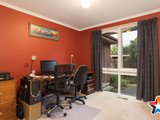 https://images.listonce.com.au/custom/160x/listings/10-aminga-court-croydon-vic-3136/826/01524826_img_13.jpg?jbPTPTKMF5g