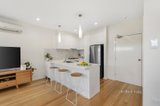 https://images.listonce.com.au/custom/160x/listings/10-anastasia-close-mooroolbark-vic-3138/784/01006784_img_02.jpg?nOeYnRbIXtI