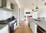 https://images.listonce.com.au/custom/160x/listings/10-anchorage-way-leopold-vic-3224/918/01747918_img_03.jpg?ioAMwwgIfRY