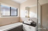 https://images.listonce.com.au/custom/160x/listings/10-baker-way-doreen-vic-3754/406/01989406_img_14.jpg?4ZGXt9PsW8o