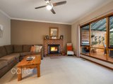 https://images.listonce.com.au/custom/160x/listings/10-barnard-crescent-croydon-north-vic-3136/086/00621086_img_09.jpg?Qs4xVPPwEKg