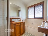 https://images.listonce.com.au/custom/160x/listings/10-barnard-crescent-croydon-north-vic-3136/086/00621086_img_17.jpg?bkH2-rtk2Fc