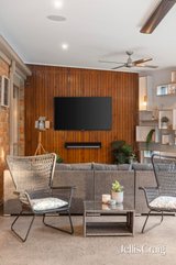 https://images.listonce.com.au/custom/160x/listings/10-berrywood-walk-warranwood-vic-3134/684/01933684_img_11.jpg?2zPMQcFuUDU