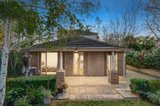 https://images.listonce.com.au/custom/160x/listings/10-bridges-street-glen-iris-vic-3146/747/00910747_img_11.jpg?cJTqyfavmjE