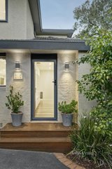 https://images.listonce.com.au/custom/160x/listings/10-brixton-avenue-eltham-north-vic-3095/609/01604609_img_02.jpg?9vhYZmI4qLU