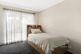 https://images.listonce.com.au/custom/160x/listings/10-brixton-avenue-eltham-north-vic-3095/609/01604609_img_12.jpg?PJH_9AbrBRI