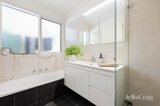 https://images.listonce.com.au/custom/160x/listings/10-brooking-street-upwey-vic-3158/982/01987982_img_07.jpg?GwCrLT34QNQ