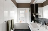 https://images.listonce.com.au/custom/160x/listings/10-cain-avenue-northcote-vic-3070/780/01935780_img_15.jpg?yJZS-AUCETI