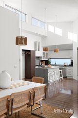 https://images.listonce.com.au/custom/160x/listings/10-cain-avenue-northcote-vic-3070/780/01935780_img_20.jpg?EYeaJ2whwpI