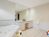 https://images.listonce.com.au/custom/160x/listings/10-carmella-close-chirnside-park-vic-3116/532/01529532_img_14.jpg?9xHZoWkEqtk