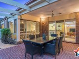 https://images.listonce.com.au/custom/160x/listings/10-carmella-close-chirnside-park-vic-3116/532/01529532_img_19.jpg?XhzxYvDbbko