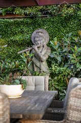 https://images.listonce.com.au/custom/160x/listings/10-cascades-view-yallambie-vic-3085/230/01329230_img_12.jpg?pFwVL4WwAhA