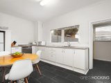 https://images.listonce.com.au/custom/160x/listings/10-cecil-st-yarraville-vic-3013/134/01202134_img_03.jpg?0Mvyo7HorEg