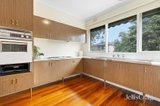 https://images.listonce.com.au/custom/160x/listings/10-chamberlin-court-blackburn-south-vic-3130/569/01885569_img_05.jpg?C_3pgwzA7U8
