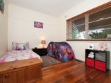 https://images.listonce.com.au/custom/160x/listings/10-charles-street-mooroolbark-vic-3138/437/01524437_img_06.jpg?uPdWAQxXxSg