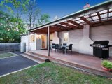 https://images.listonce.com.au/custom/160x/listings/10-charles-street-mooroolbark-vic-3138/437/01524437_img_09.jpg?fkeh5RYJzyk