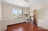 https://images.listonce.com.au/custom/160x/listings/10-chauvel-street-bentleigh-east-vic-3165/021/01832021_img_05.jpg?np_1JzzmIWM